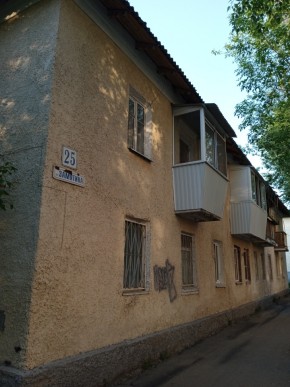 пер. Замятина,25 в Первоуральске - pervouralsk.yutvil.ru пер. Замятина,25 в Первоуральске - pervouralsk.yutvil.ru